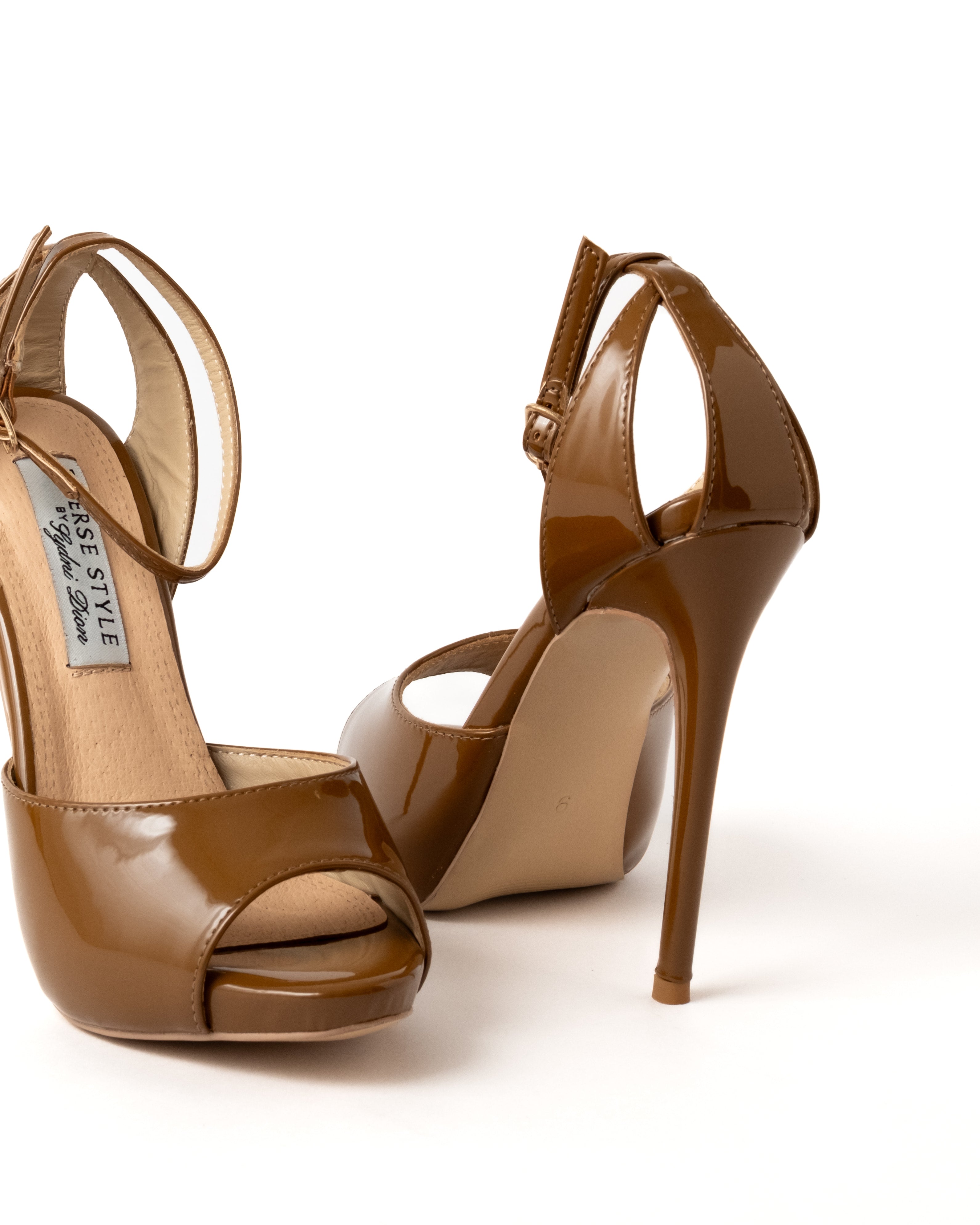 Tootsie Heel - Cinnamon